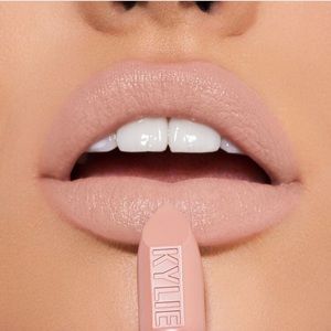 Meet your Posher, Bianca